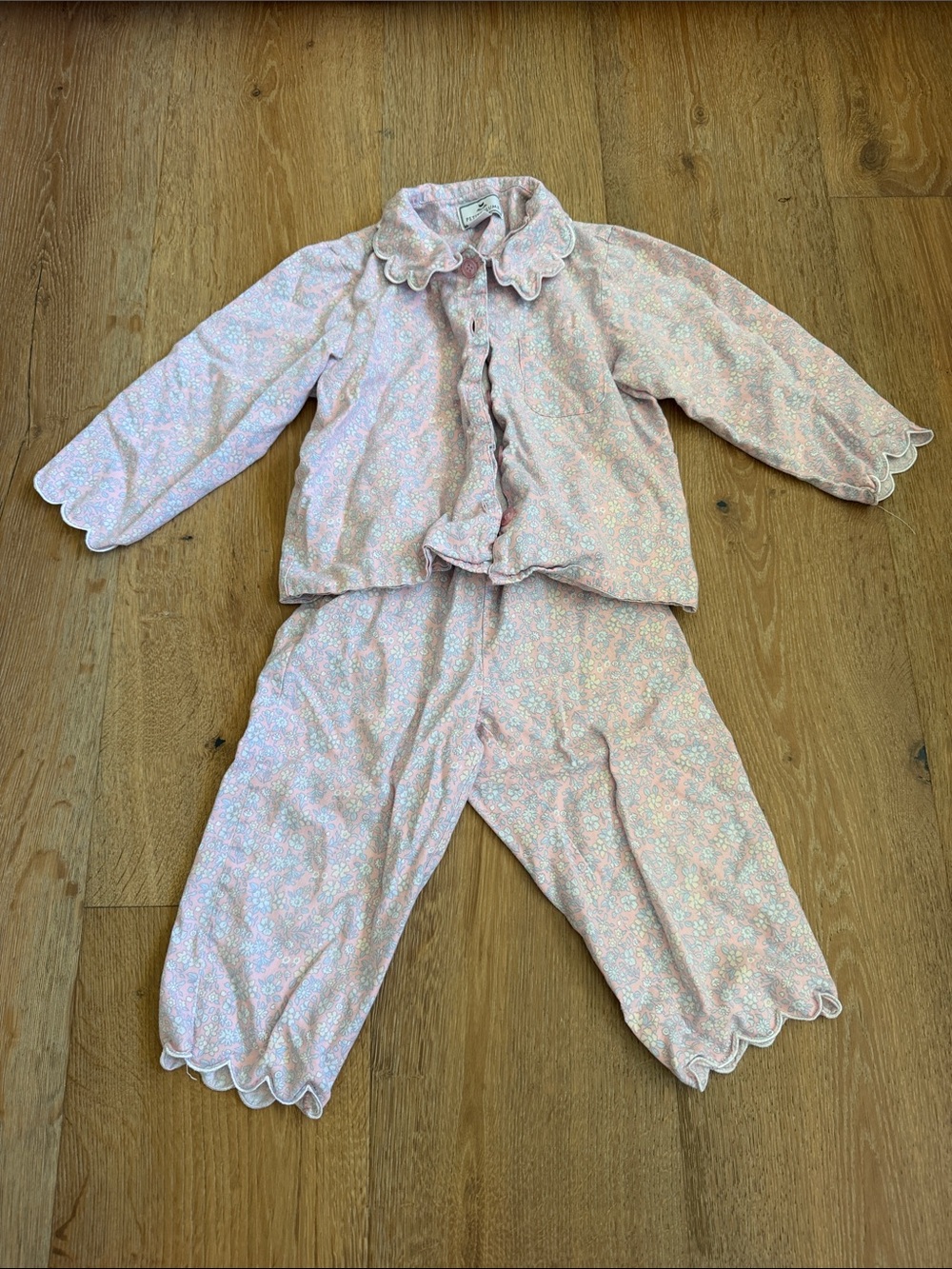 Petite Plume Kids Pink Floral Scallop-Trim Pajama Set